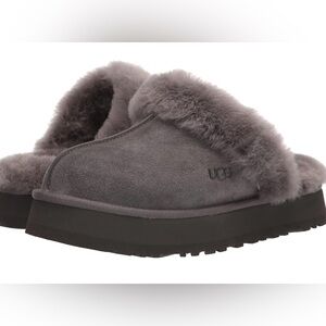 UGG Women's Disquette Slipper, size 9